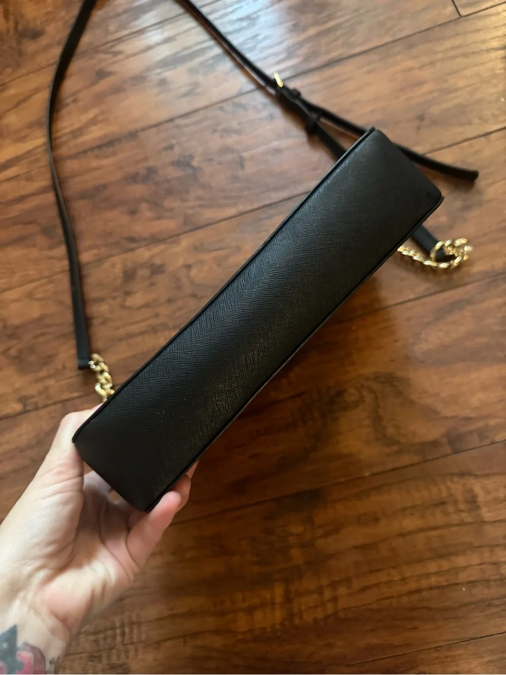 Michael Kors Black Saffiano Crossbody Gold Chain Logo Leather Staple Classic